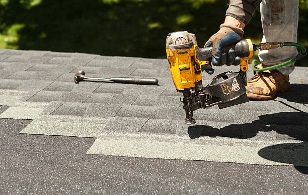 Best Commercial Roof Installation  in Saegertown, PA